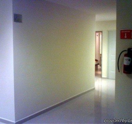 Hotel 402 มอนแตร์เรย์ ภายนอก รูปภาพ